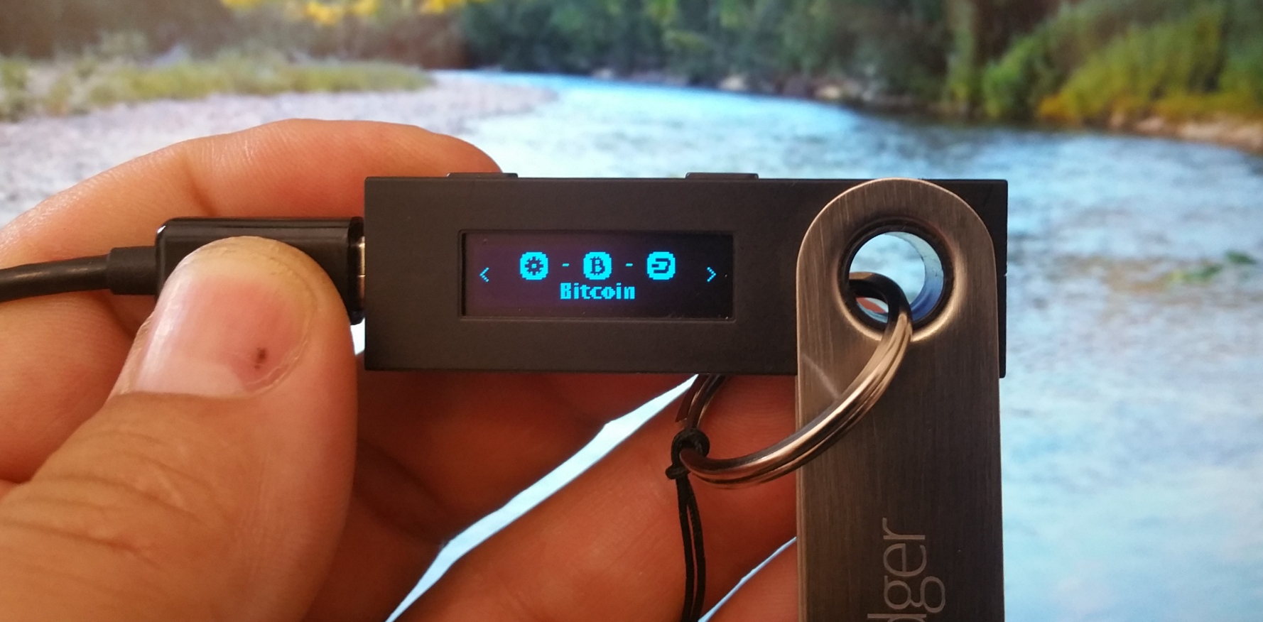 Кошелек Ledger Nano S - обзор и описание
